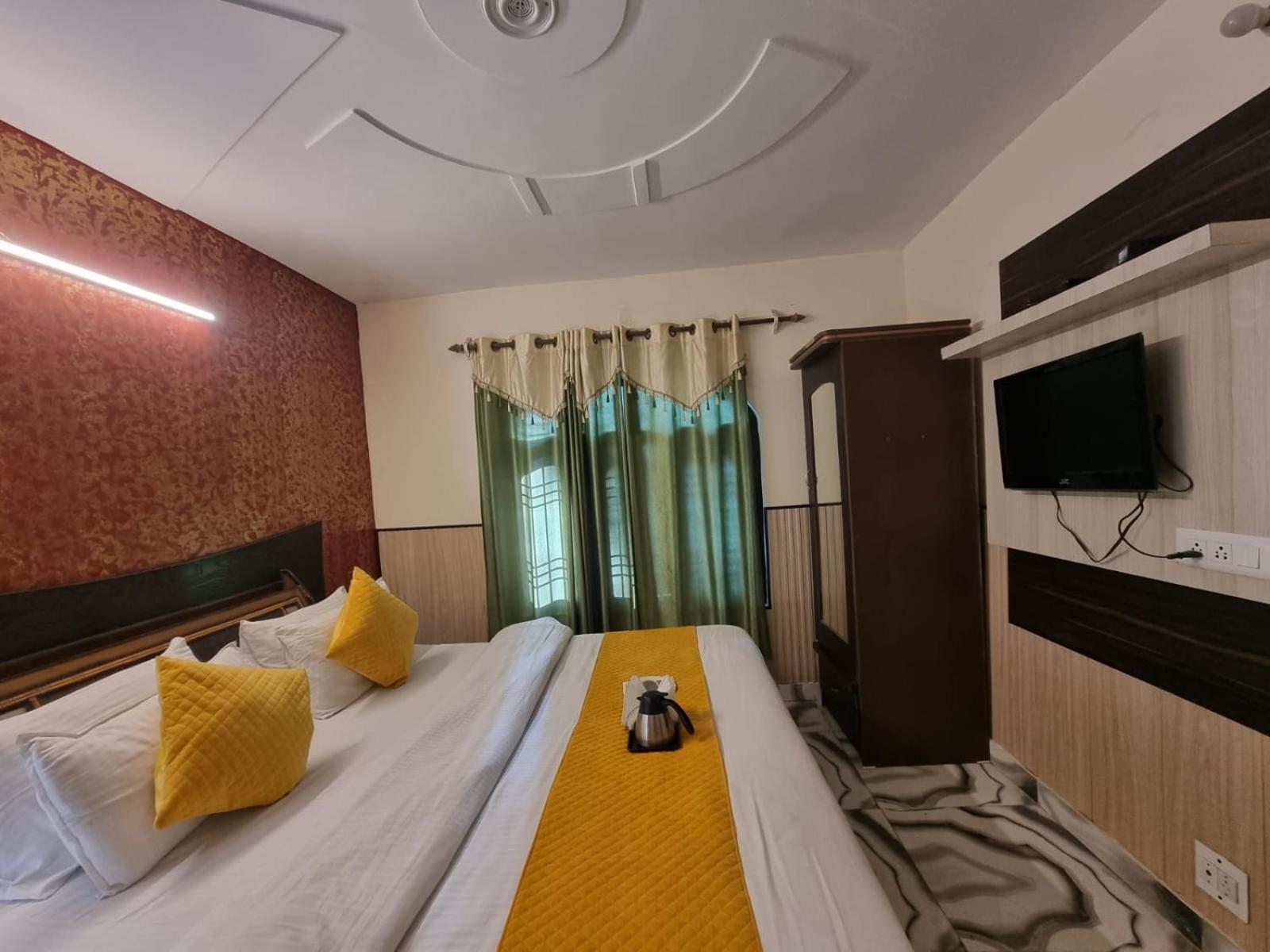 Hotel Stay Well Banikhet エクステリア 写真