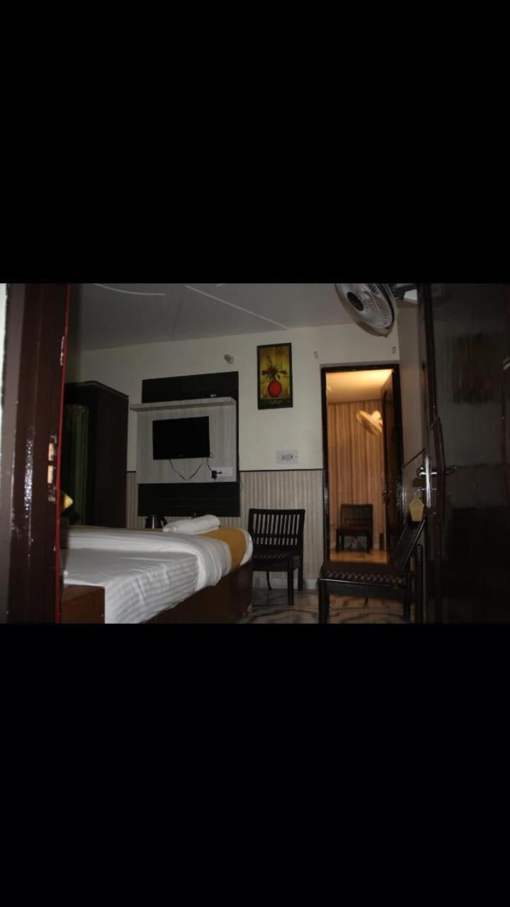 Hotel Stay Well Banikhet エクステリア 写真